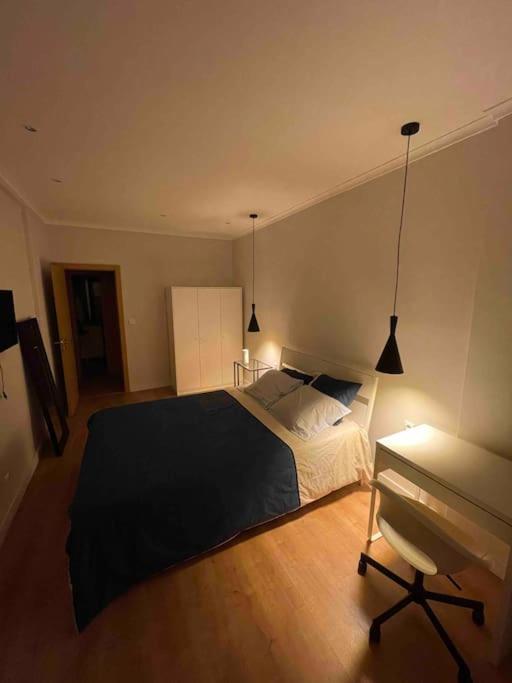 Quarto De Casal Close To Lisbon Flat Equipado Almada Exterior foto