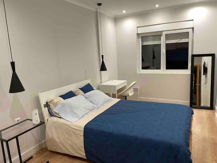 Quarto De Casal Close To Lisbon Flat Equipado Almada Exterior foto