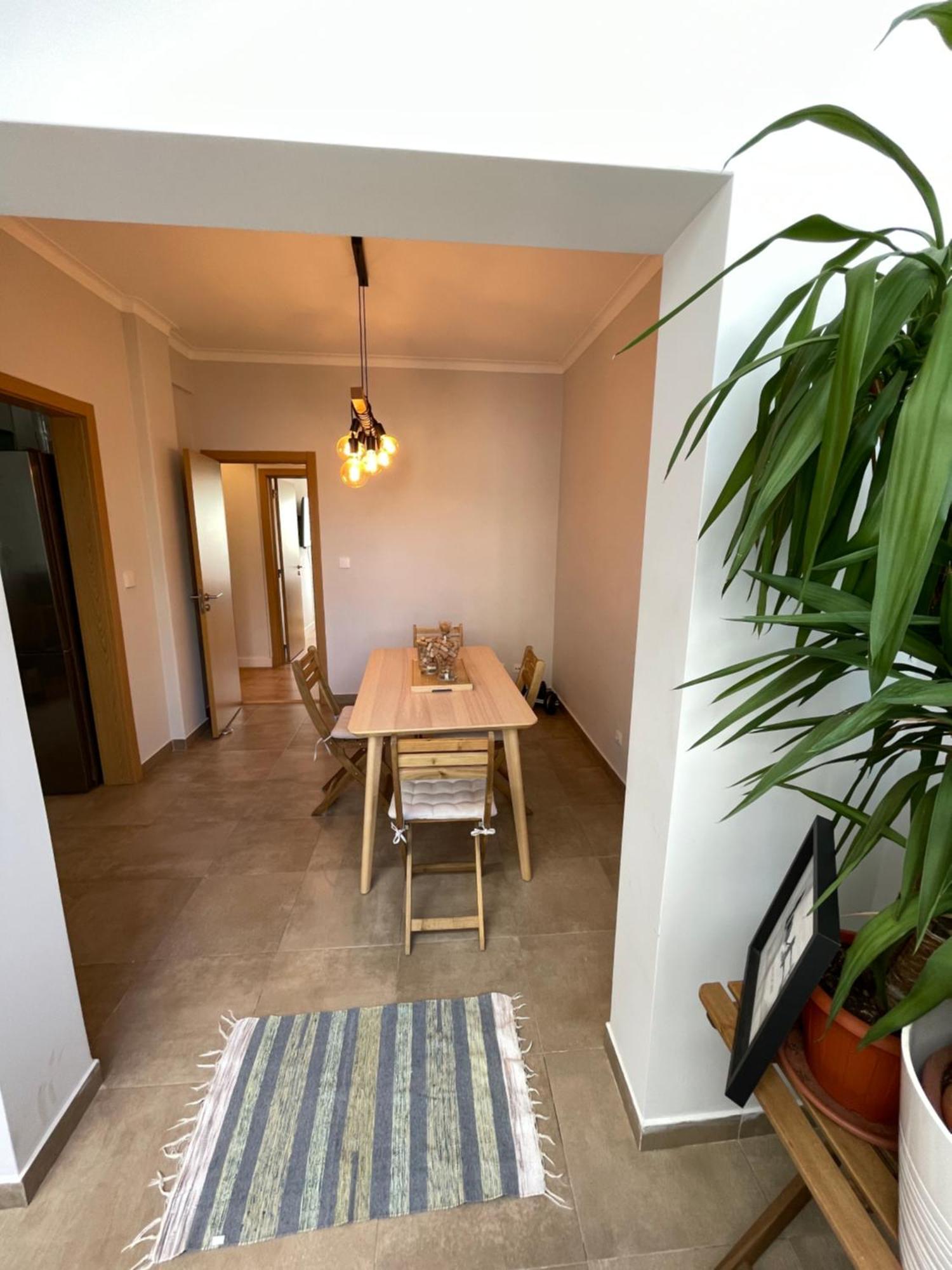 Quarto De Casal Close To Lisbon Flat Equipado Almada Exterior foto
