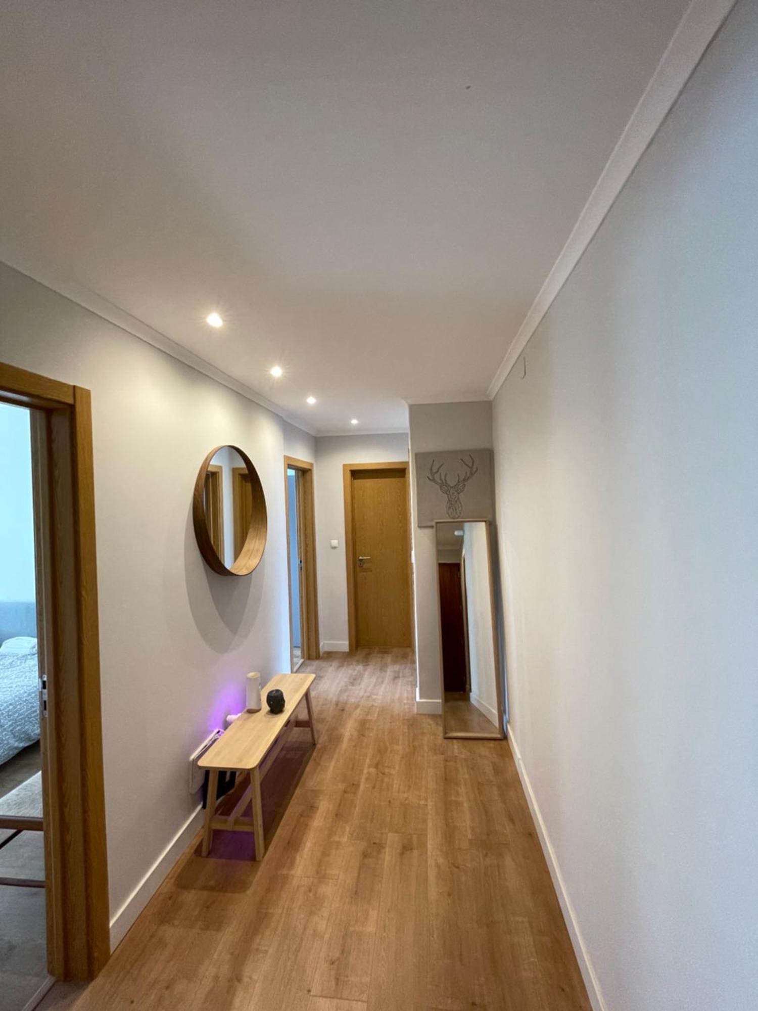 Quarto De Casal Close To Lisbon Flat Equipado Almada Exterior foto
